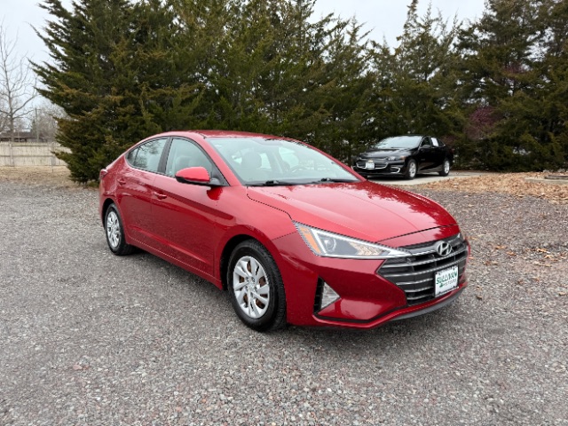 2019 Hyundai Elantra SE 6AT