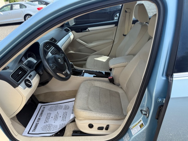 2013 Volkswagen Passat SE