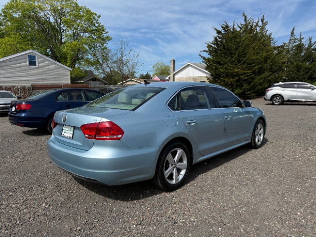 2013 Volkswagen Passat SE