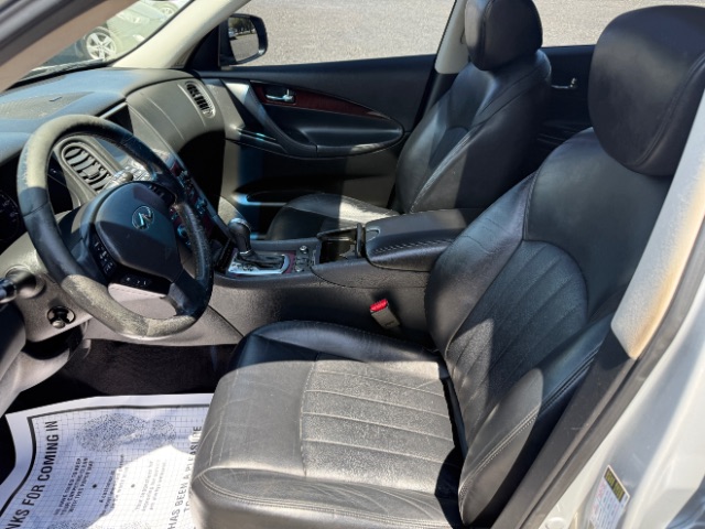 2017 Infiniti QX50 Base RWD