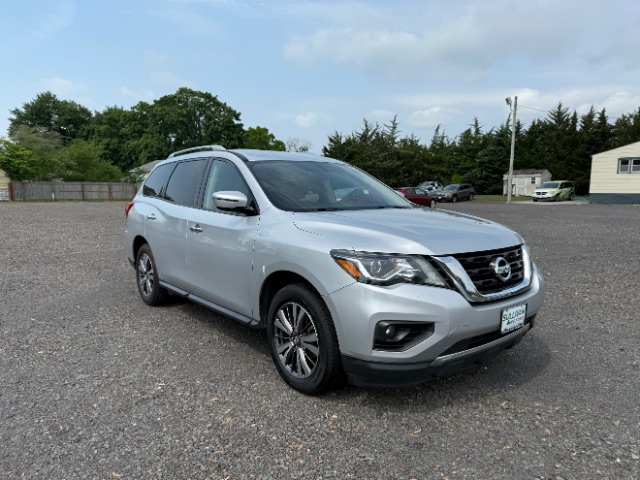 2018 Nissan Pathfinder SV