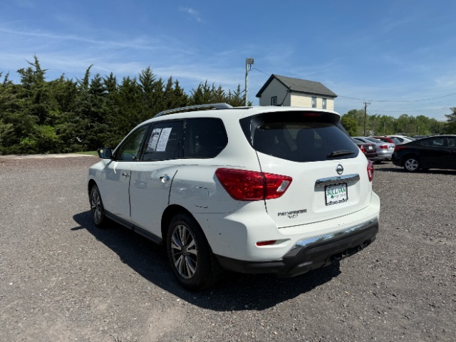 2017 Nissan Pathfinder S
