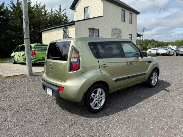 2011 Kia Soul +