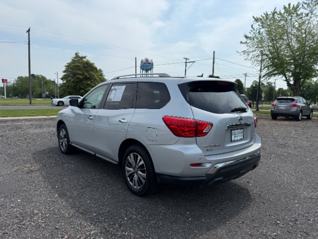 2018 Nissan Pathfinder SV