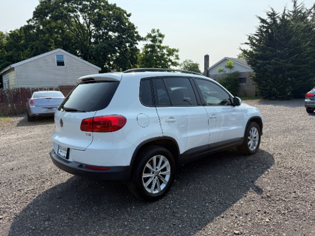 2017 Volkswagen Tiguan 2.0T S | 2.0T