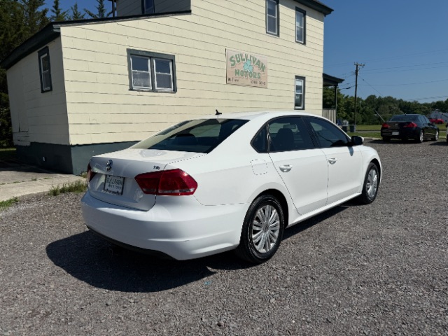 2014 Volkswagen Passat 1.8T S