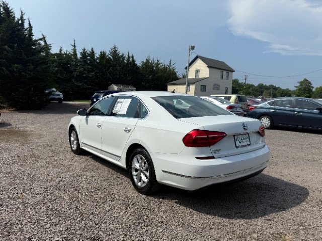 2016 Volkswagen Passat 1.8T S