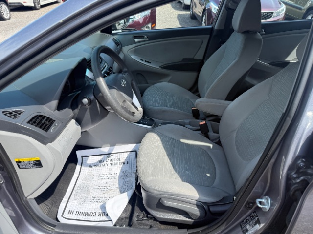 2016 Hyundai Accent SE 4-Door 6A