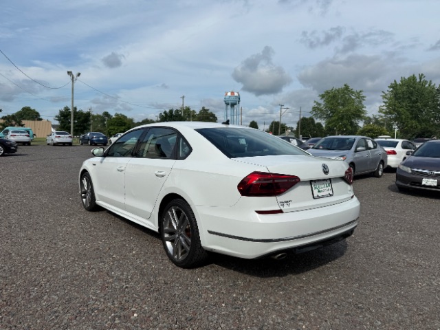 2018 Volkswagen Passat 2.0T S | 2.0T R-Line
