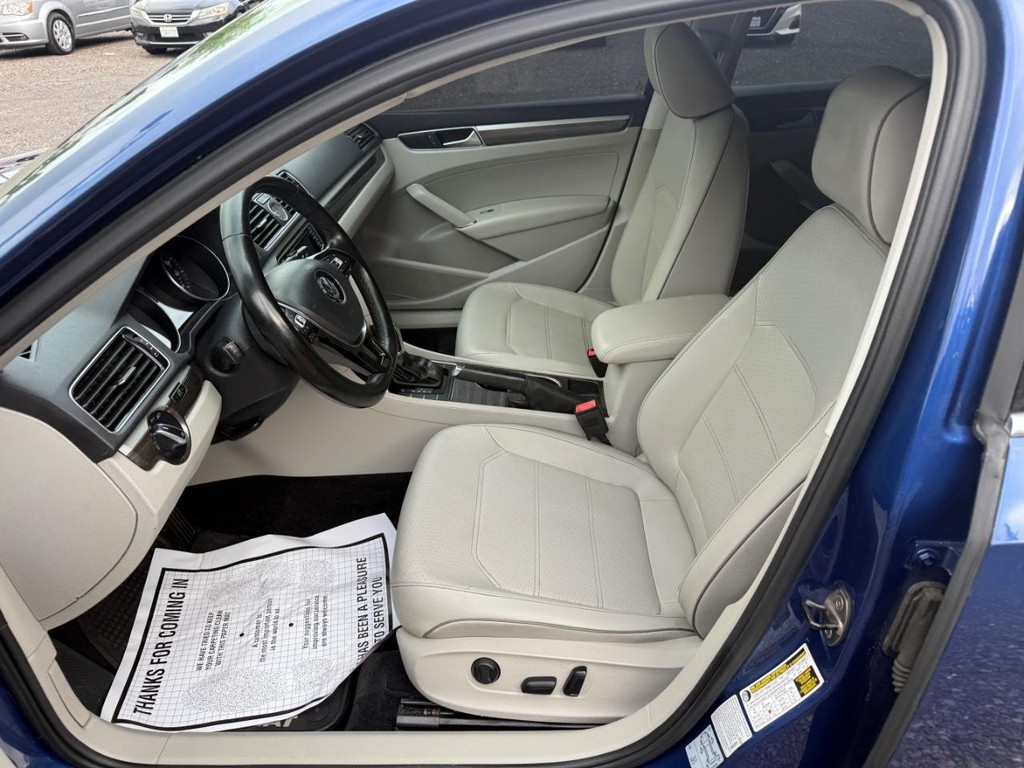 2016 Volkswagen Passat 1.8T SE