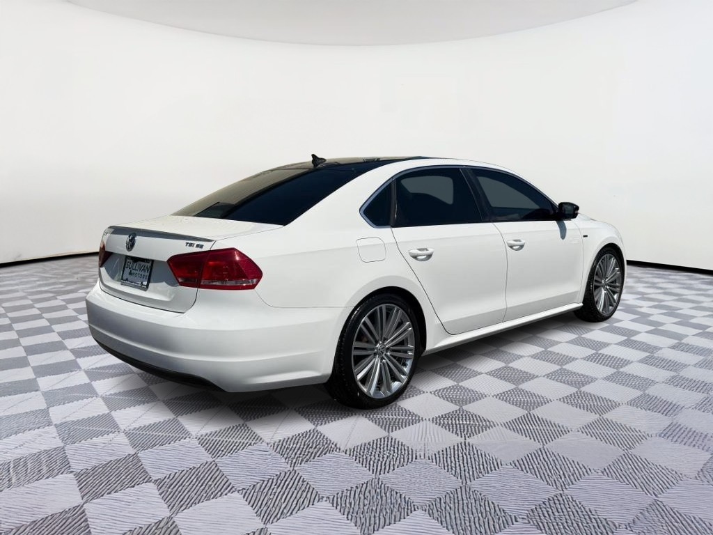 2014 Volkswagen Passat 1.8T Sport
