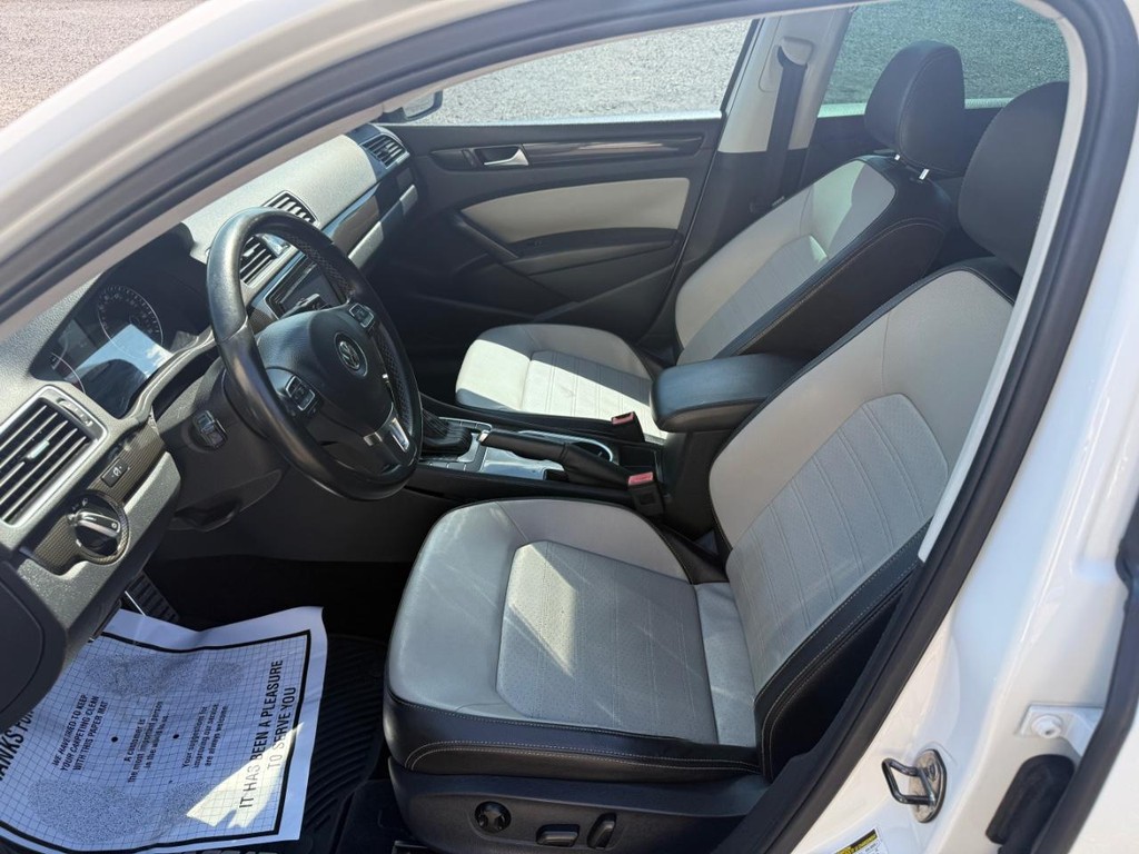 2014 Volkswagen Passat 1.8T Sport