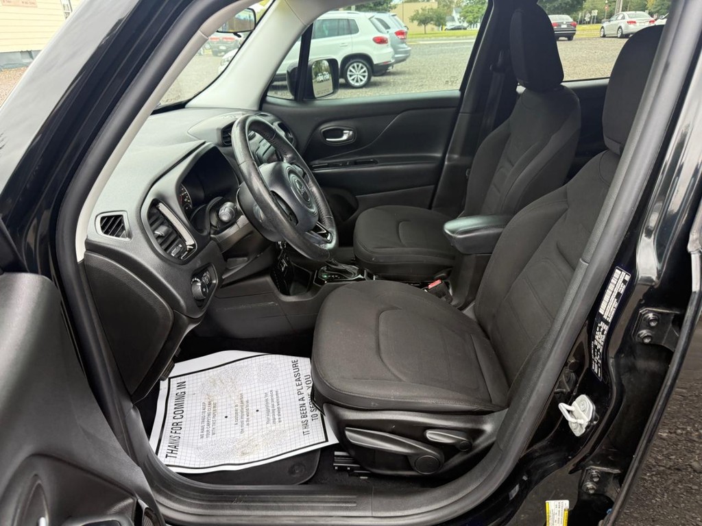 2017 Jeep Renegade Altitude FWD