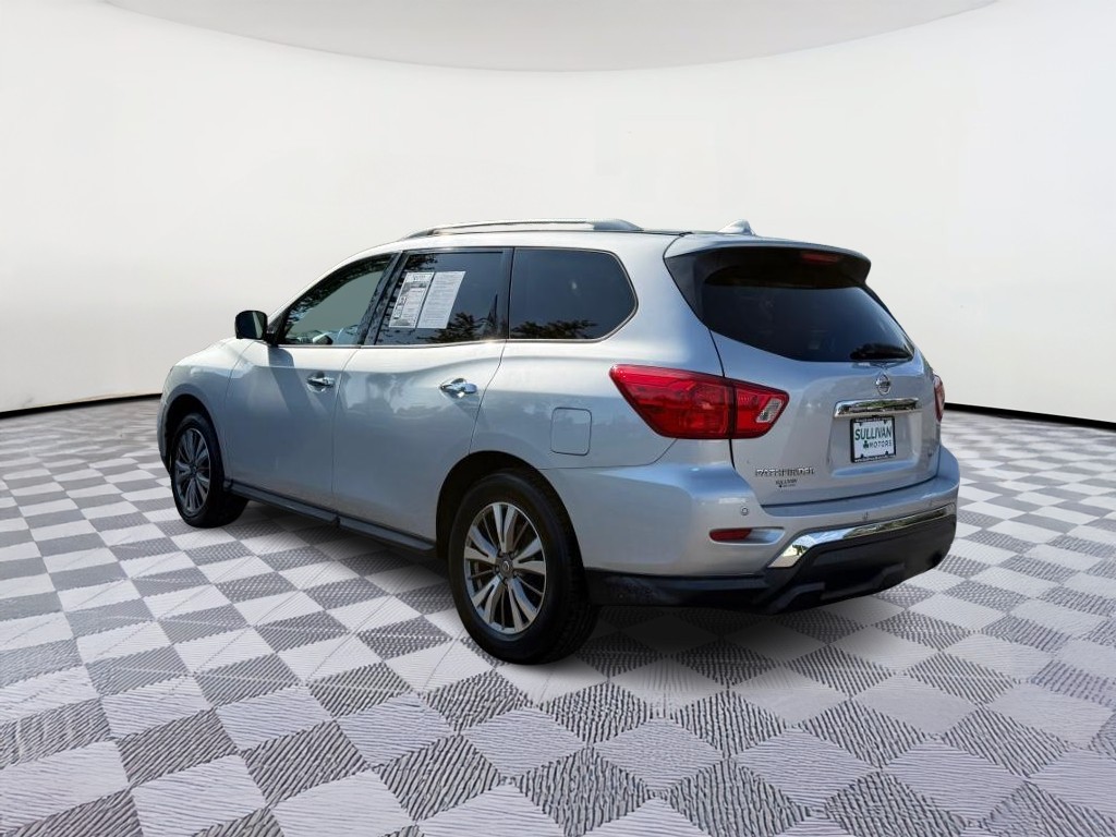 2019 Nissan Pathfinder SL