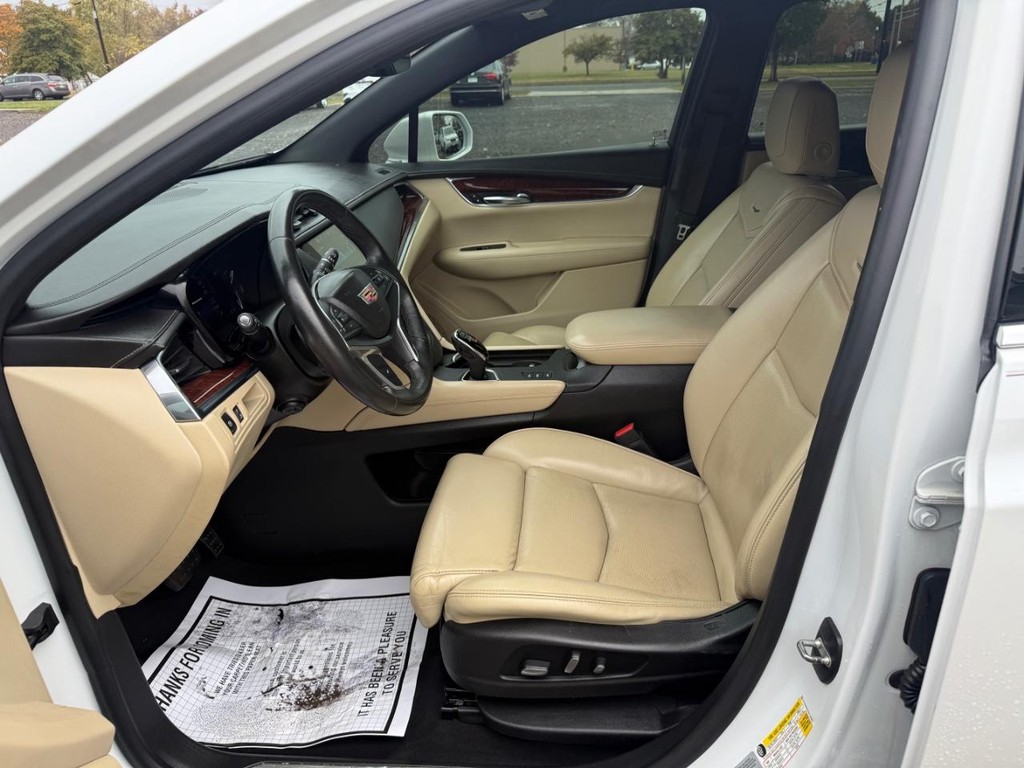 2017 Cadillac XT5 Luxury AWD