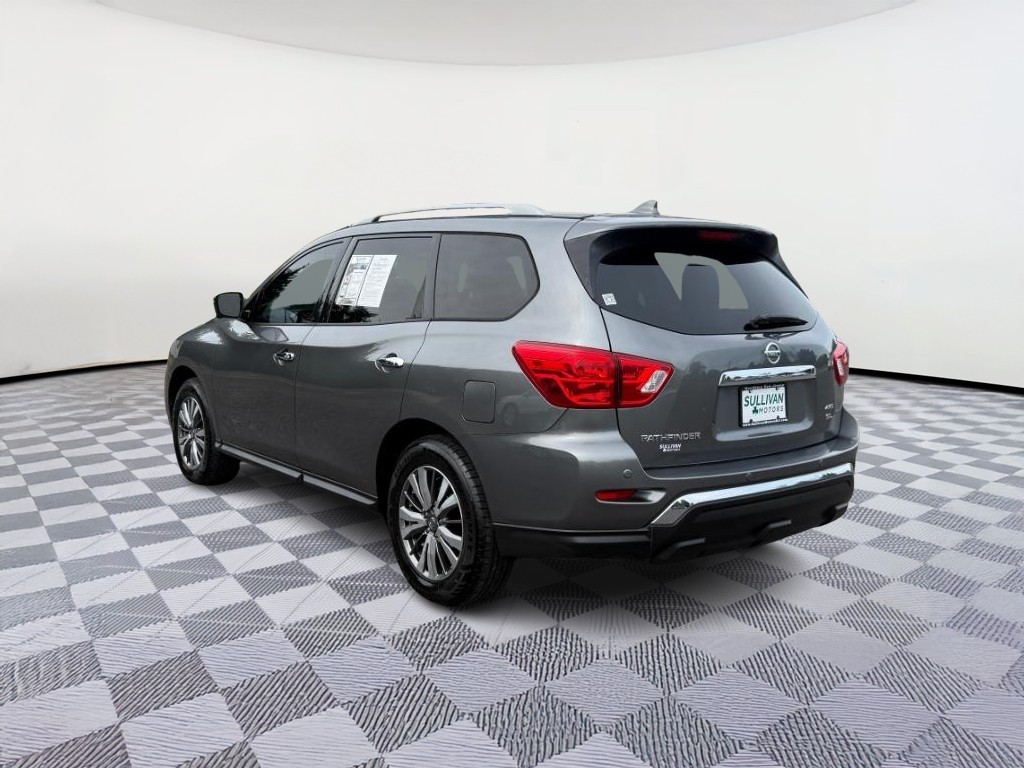 2020 Nissan Pathfinder SL