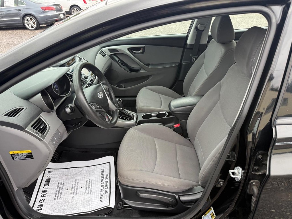 2015 Hyundai Elantra SE 6AT