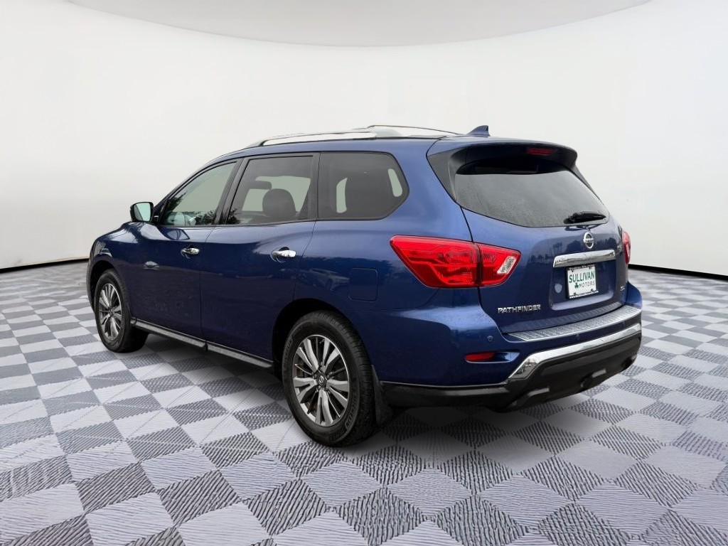 2019 Nissan Pathfinder SL