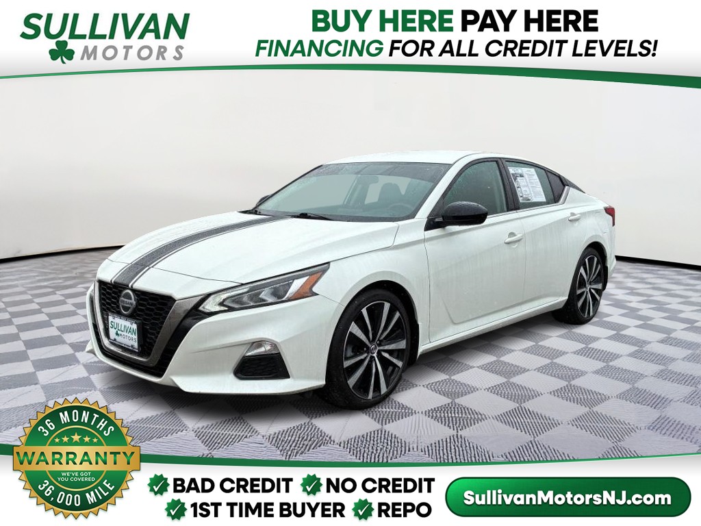 2019 Nissan Altima SR's photo