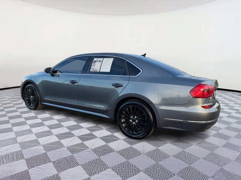 2016 Volkswagen Passat SE 6A