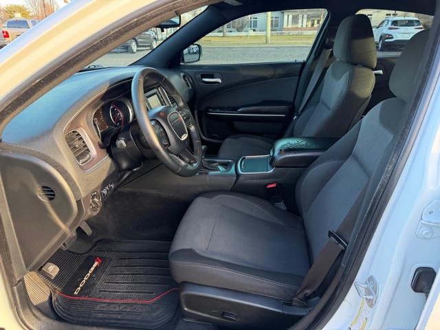 2015 Dodge Charger SE