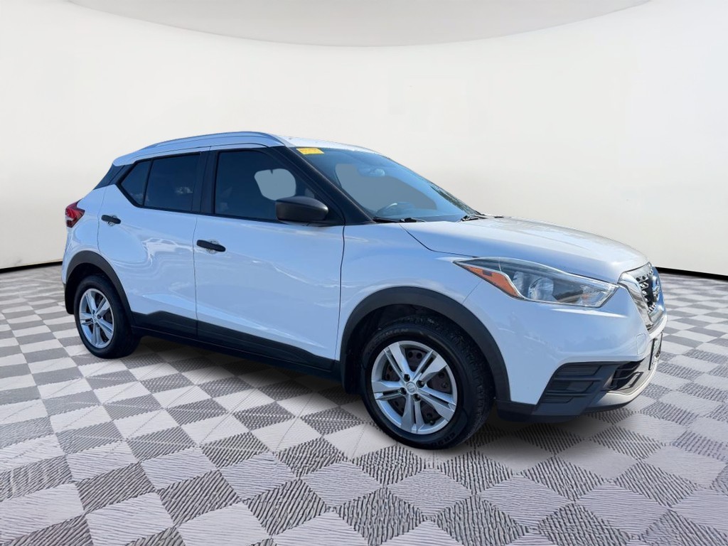 2019 Nissan Kicks S