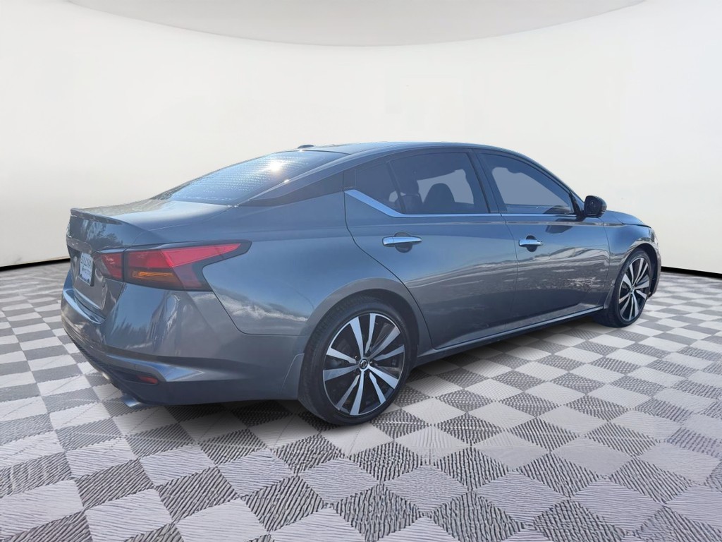 2020 Nissan Altima 2.5 Platinum