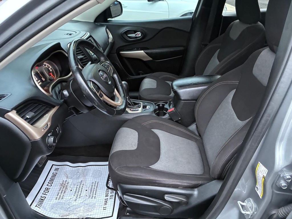 2017 Jeep Cherokee Sport FWD