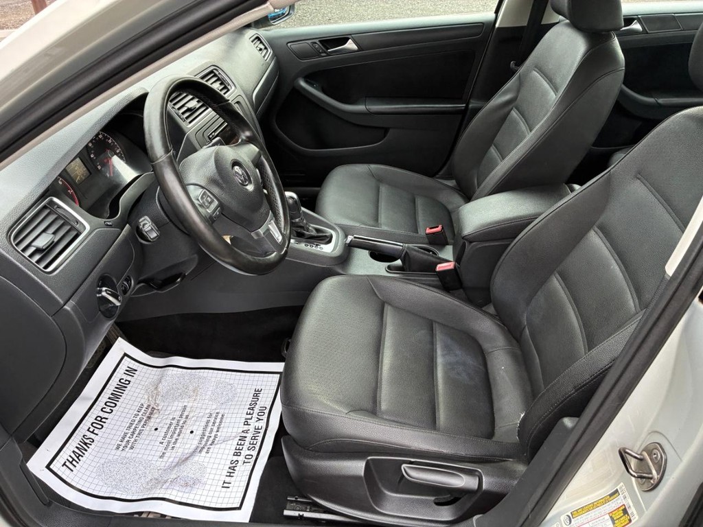 2011 Volkswagen Jetta Sedan 2.5L SE