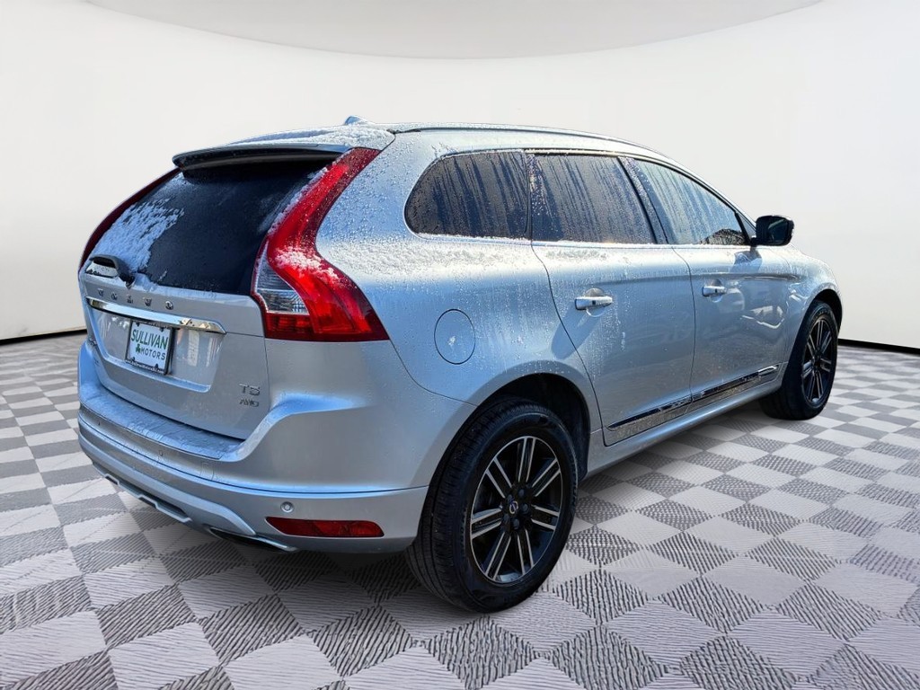 2017 Volvo XC60 T5 Dynamic
