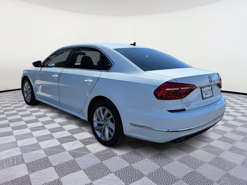 2018 Volkswagen Passat 2.0T SE