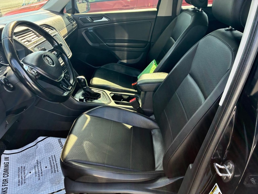 2018 Volkswagen Tiguan 2.0T SEL 2.0T SE