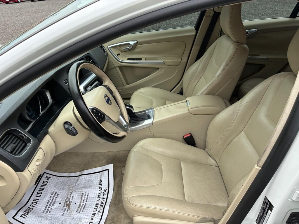 2015 Volvo S60 T5 Drive-E Platinum