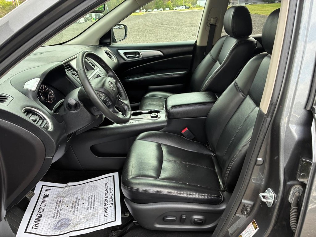 2017 Nissan Pathfinder SL