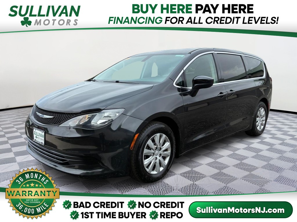 2018 Chrysler Pacifica L's photo