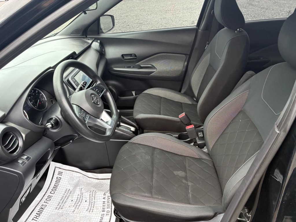 2019 Nissan Kicks S