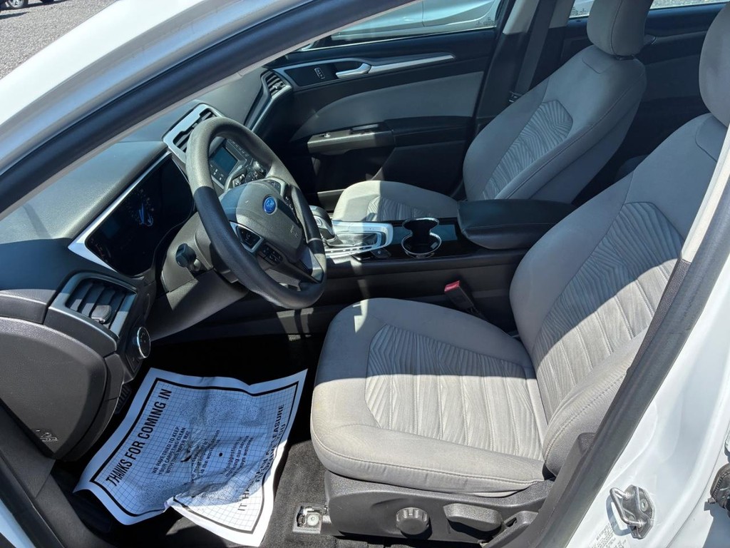 2016 Ford Fusion S