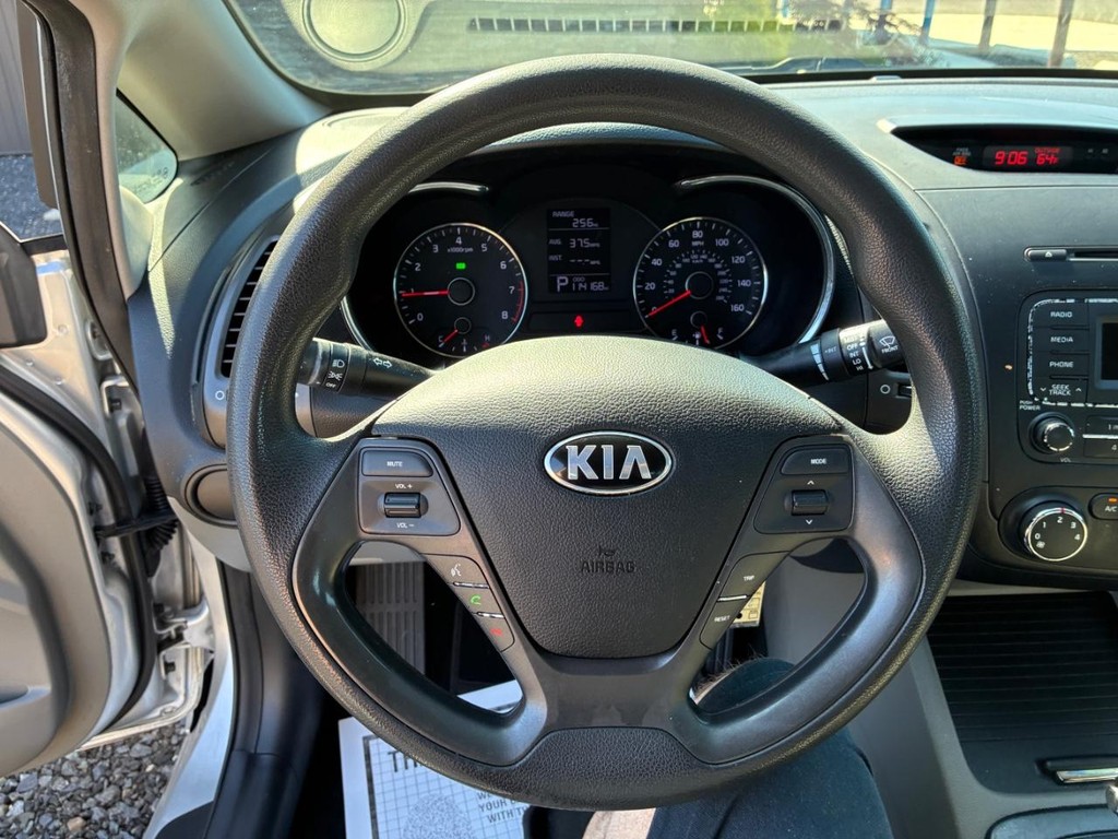 2014 Kia Forte LX - Photo 8