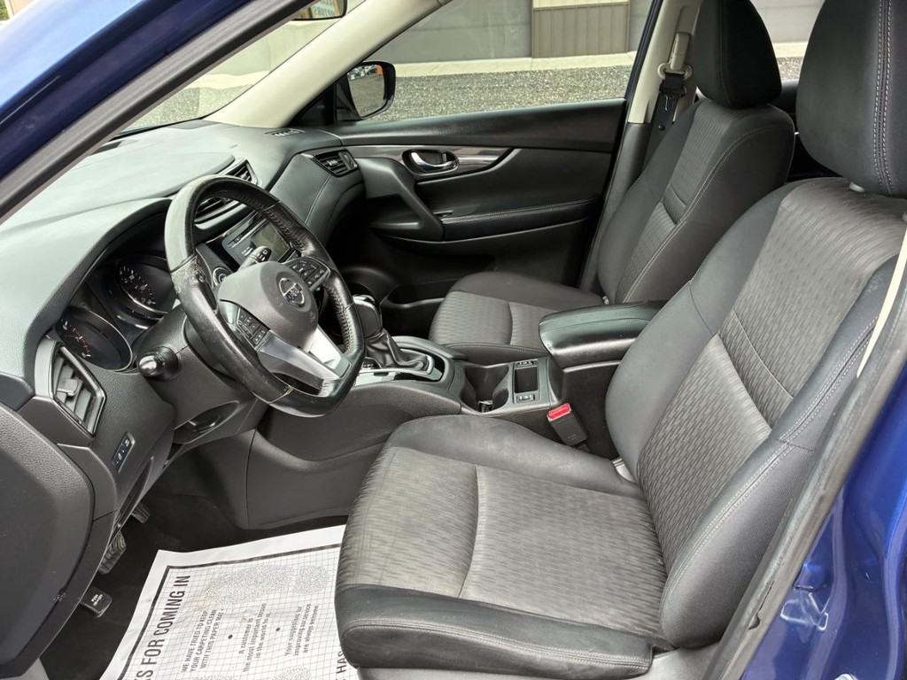 2017 Nissan Rogue SV 2WD