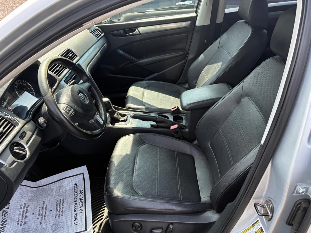 2014 Volkswagen Passat 1.8T Wolfsburg Edition