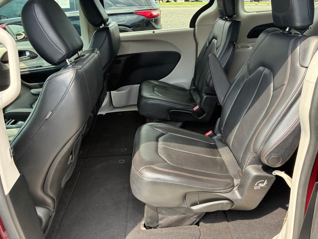 2019 Chrysler Pacifica Touring L - Photo 6