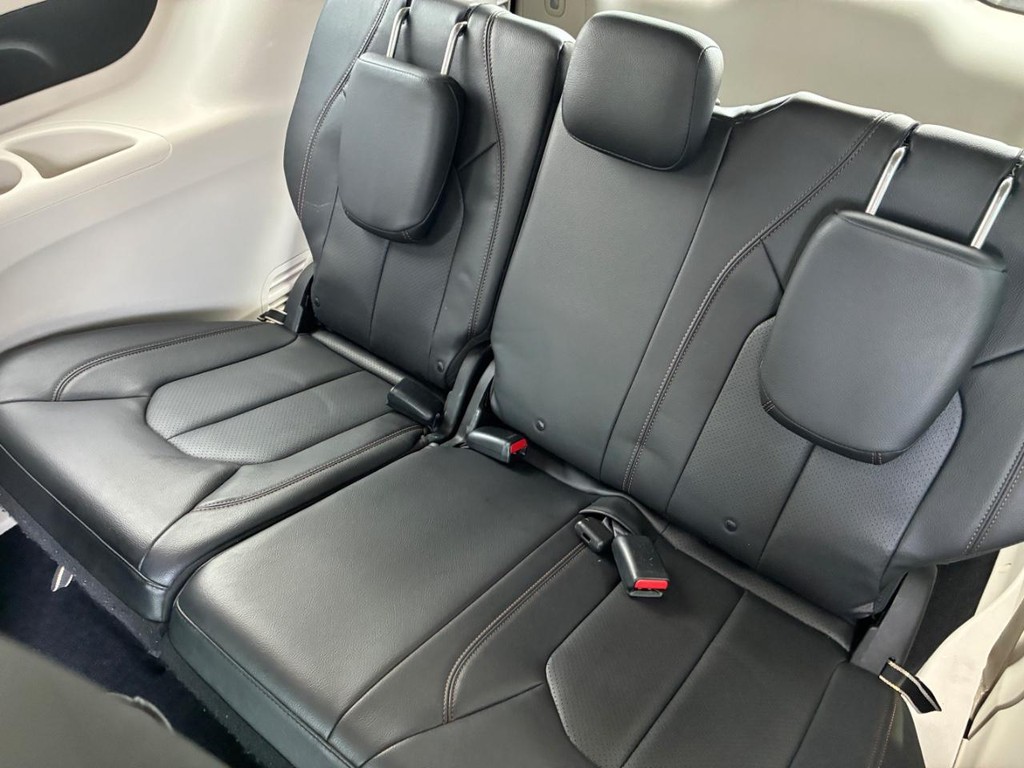 2019 Chrysler Pacifica Touring L - Photo 7
