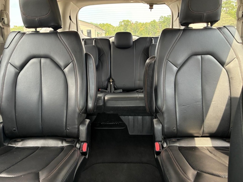 2019 Chrysler Pacifica Touring L - Photo 9