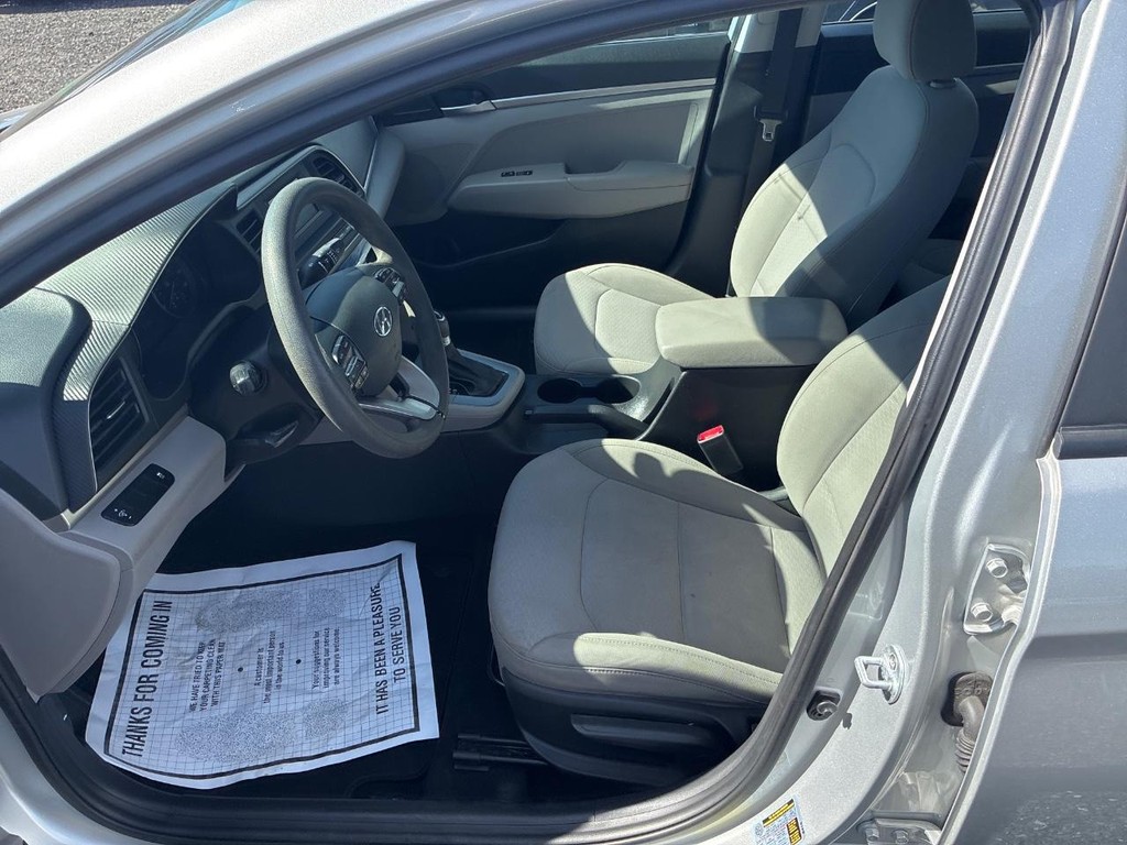 2019 Hyundai Elantra SE