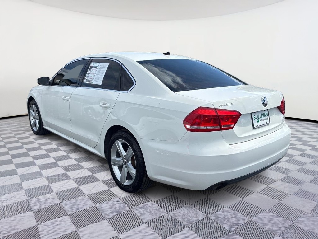 2014 Volkswagen Passat 1.8T Wolfsburg Edition