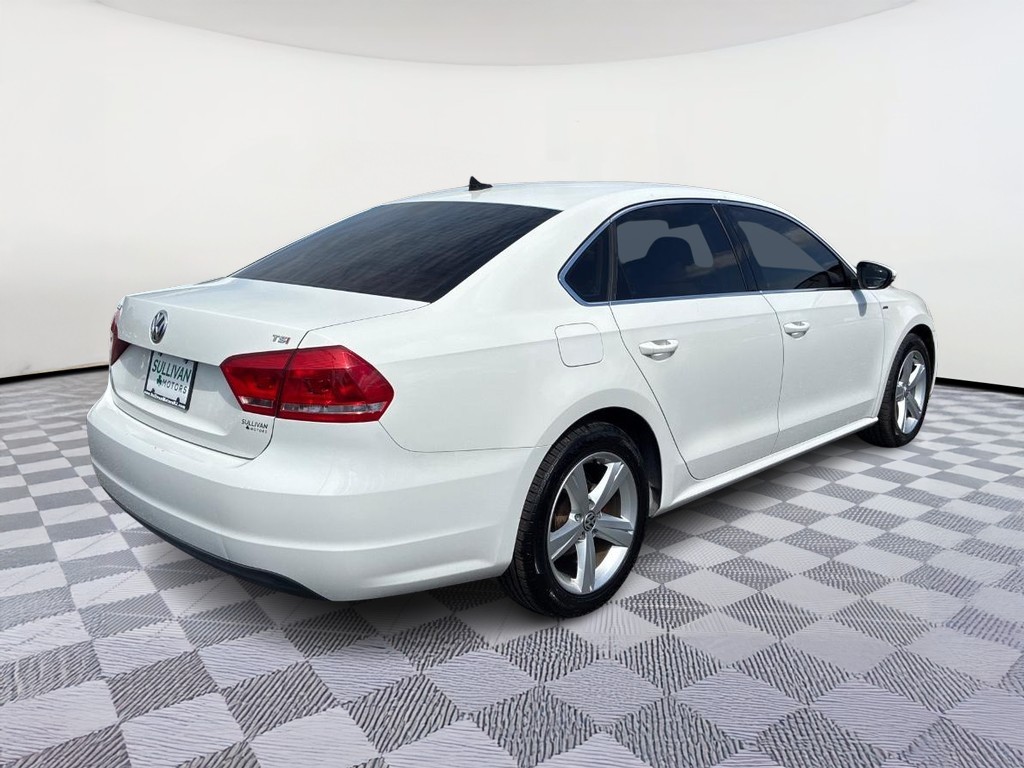 2014 Volkswagen Passat 1.8T Wolfsburg Edition