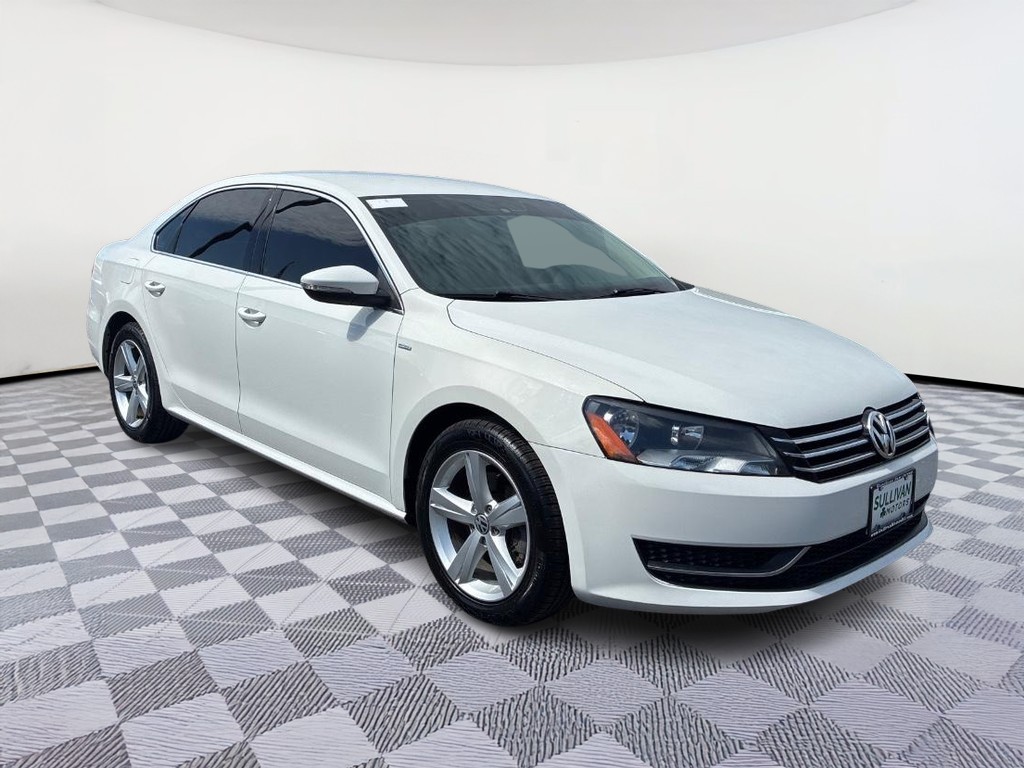 2014 Volkswagen Passat 1.8T Wolfsburg Edition