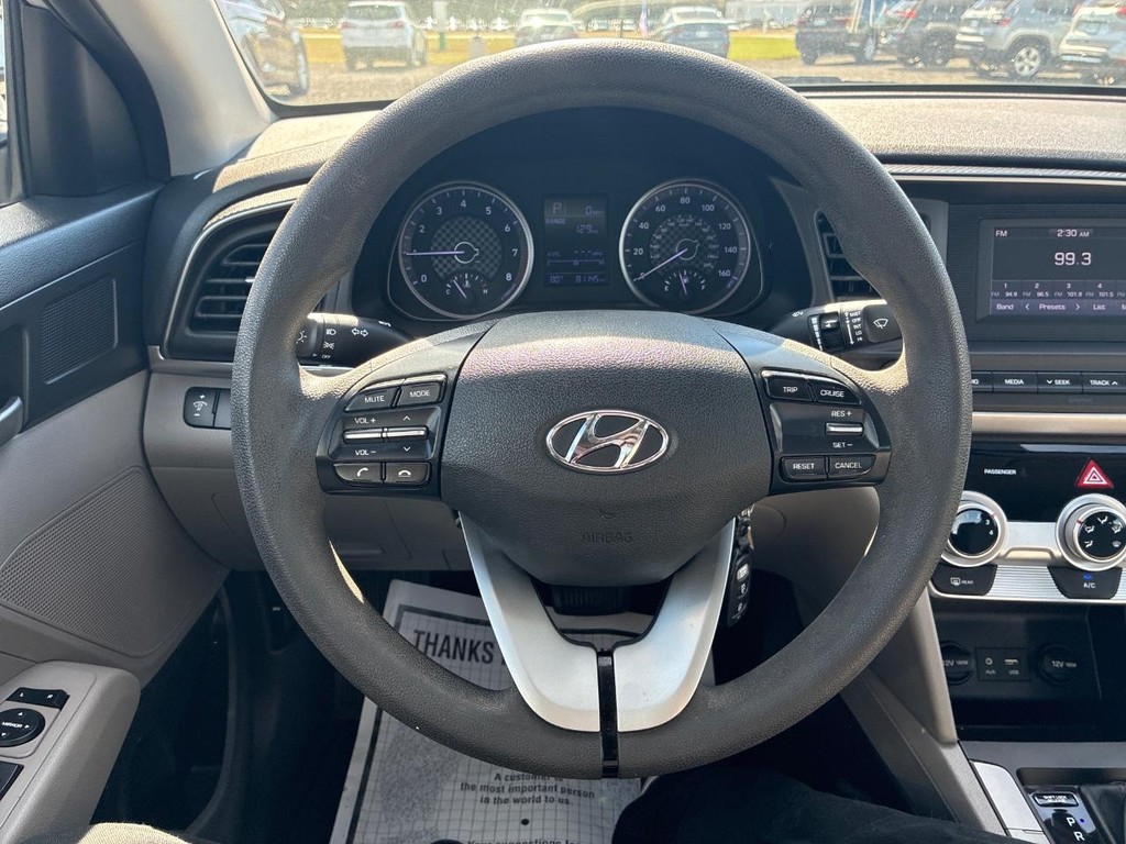 2019 Hyundai Elantra SE - Photo 9