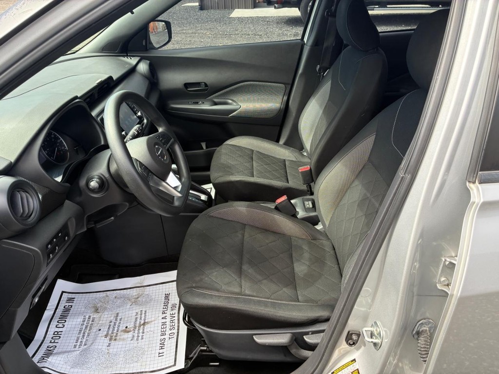 2020 Nissan Kicks S