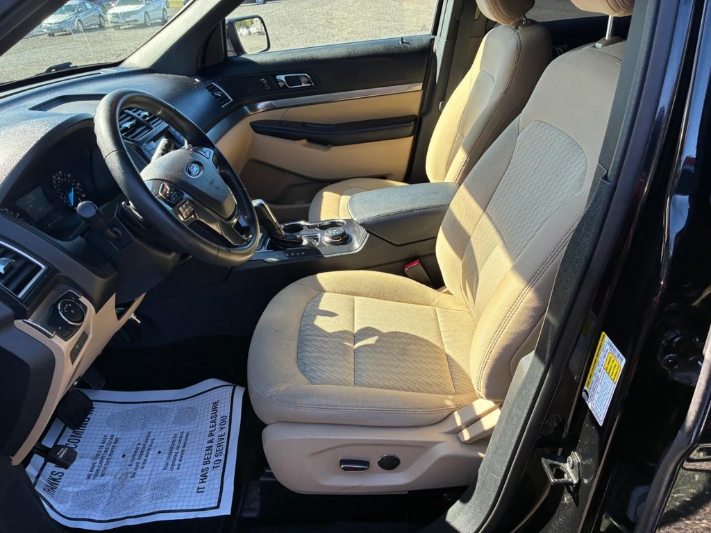 2017 Ford Explorer Base